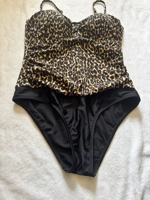 Traje de baño Jantzen de una pieza negro y estampado de leopardo talla 14 Foto 1 de 4