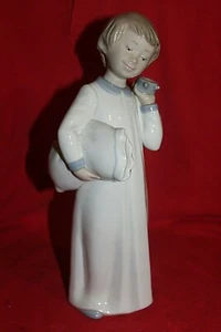 Lladro/Nao Figurine - "Ready for Bed" - (#A-15 N) - Picture 1 of 8