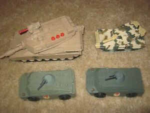 Lot of 4 Plastic and Metal Green Army Tanks (Made in China) 3 are 4 1/2"