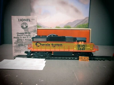 LIONEL 6-28827 CHESSIE GP-38 LOCOMOTIVE O.B. TESTED. - Image 1 of 4