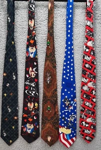 Lor Of 5 Looney Tunes Neckties Bugs Bunny Sylvester Taz Tweety Daffy Wiley - Picture 1 of 3