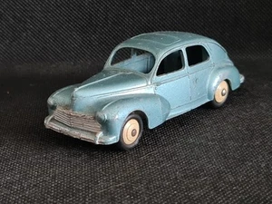 Dinky toys France Peugeot 203 Ref 24R - Photo 1/7