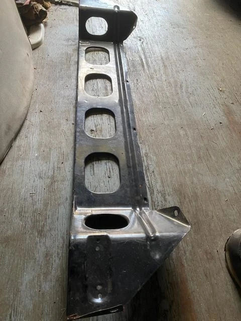 RENAULT DAUPHINE TRUNK 原装分流器和前照灯保护板(阅读) — 第 1/1 张图片