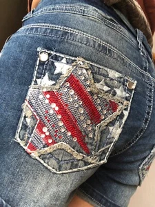 Pantalones Cortos Junior’s Wallflower Luscious Curvy Distressed Bling, Talla 9 - Imagen 1 de 10