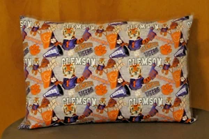 Funda de almohada hecha a mano - 12"x18" - multicolor - Clemson Tigers - Imagen 1 de 2