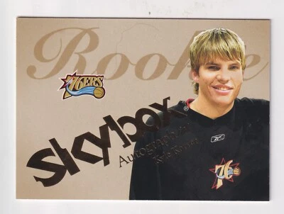 2003-04 Fleer Skybox Autographics #68 KYLE KORVER RC Rookie 1342/1500 76ers Foto 1 de 2