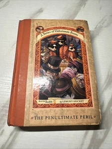 The Penultimate Peril (A Series of Unfortunate Events, Book 12) - VERY GOOD - Foto 1 di 5