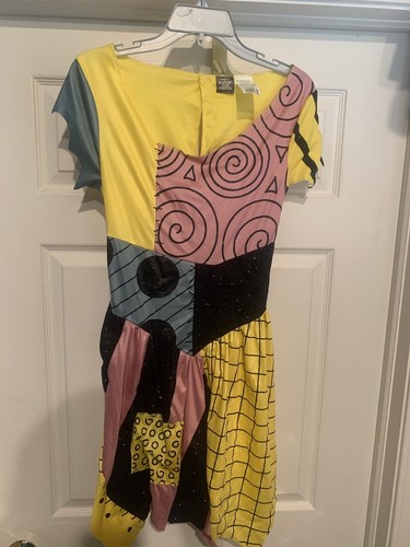 Picture 1 of 24