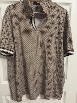 Camisa Polo Murano Liquid Luxury XXL Diseño Geométrico Cuello Dorado Negro Blanco Foto 1 de 2