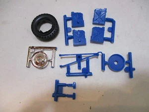 Junkyard Spare Model Parts Vintage Jeep CJ-7 Monogram 1:24 OFF ROAD PARTS ONLY - Picture 1 of 10