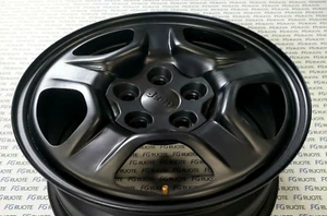 # CERCHIO OFF ROAD MOPAR JEEP RENEGADE 16" K5VL54RXFAA + COPPA - Foto 1 di 3