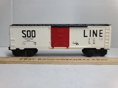 Lionel O-27 Gauge 6-9702 Soo Line Boxcar VG/box - Image 1 of 4