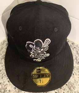 Detroit Tigers New Era 59FIFTY Stadium Patch Black Pink Corduroy Cap Size 7 1/8 - Picture 1 of 4