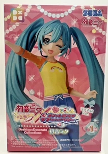Hatsune Miku Desktop Decorate Love And Berry Ver. Figur Sega Neu in Box - Bild 1 von 6