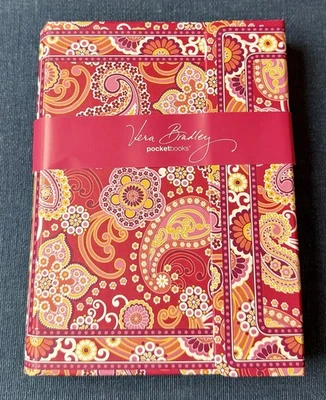 Folio de Bolsillo Vera Bradley Patrón Paisley Rojo Retirado. Foto 1 de 4