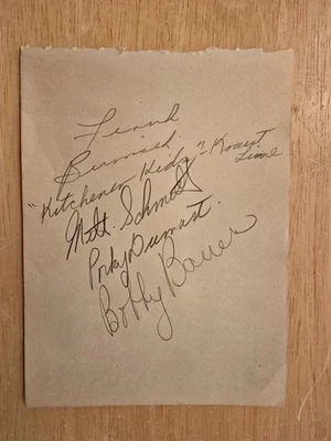 Hoja FIRMADA Bruins HOFer Frank Brimsek, Milt Schmidt, Woody Dumart, Bobby Bauer Foto 1 de 4