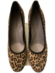 Aravon leopard comfort dress pumps block heel 7.5 AA unused - Picture 1 of 9