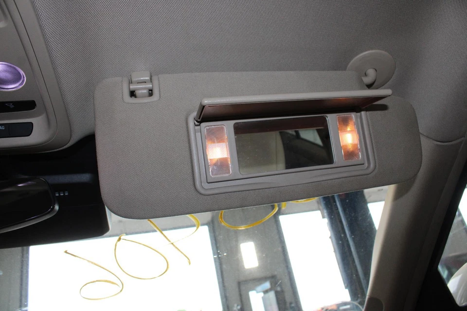 Б/у солнцезащитный козырек для правшей подходит: 2014 Cadillac Cts правый класс A - Изображение 1 из 4