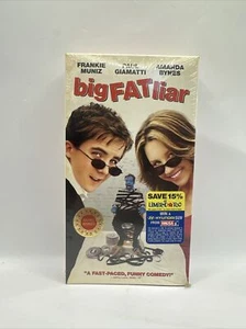 Big Fat Liar (VHS, 2002, Slip Sleeve) New In Wrapper Watermark B50 - Imagen 1 de 7
