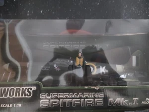 Motorworks 21st Century Toys Spitfire 1/18 * US Seller ( bonus Figures) - Picture 1 of 5