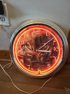 15" Retro Neon Wall Clock - Picture 1 of 4