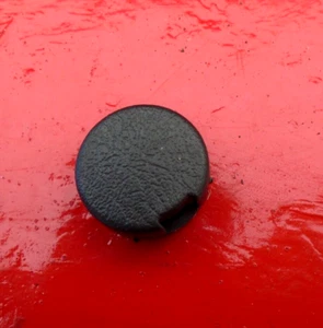 99 00 01 02 03 TOYOTA SOLARA DRIVER SIDE DASH BOLT ACCESS COVER CAP TAB TRIM OEM - Picture 1 of 3