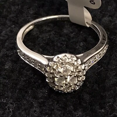 14k Solid White Gold 3/8 TCW Genuine  Diamond Keepsake Ladies Ring Size 7 - Image 1 of 4