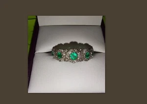 Limited Edition Michael Hill ring emerald & diamonds14kt white gold rrp $2799 - Picture 1 of 4