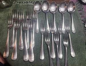 GEORGE BUTLER QUEEN ANNE Spoons Forks England 19 pcs - Picture 1 of 8