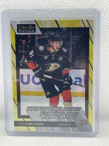 2023-24 O Pee Chee Platinum Leo Carlsson Marquee Rookie Neon Yellow Surge - Picture 1 of 1