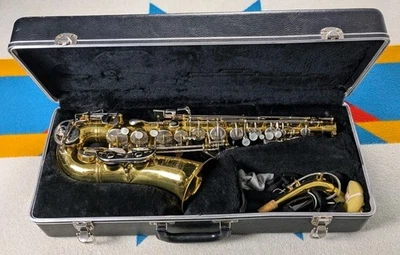 Saxofón Alto Selmer Company Bundy II + Estuche Rígido y Boquilla Hecho en EE. UU. Foto 1 de 4