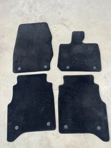 Genuine Range Rover Vogue L460/L461 Black Carpet Floor Mat Set 2022- LWB - Picture 1 of 1