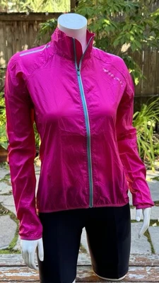 Chaqueta de ciclismo Endura Pakajak ligera a prueba de viento empacable para mujer, rosa pequeña Foto 1 de 4