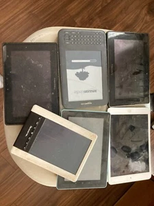 2 Kg of Assorted Used Tablets ipads Parts, Scrap, Trade In, or Gold Recovery! - Photo 1 sur 1