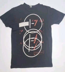 Twenty One Pilots Blurry Face Men's Shirt Size Medium - Picture 1 of 5
