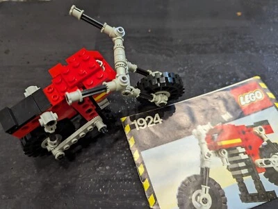 Rare Vintage 1983 LEGO TECHNIC: Red Motorcycle # 1924 - Complete - Image 1 of 4