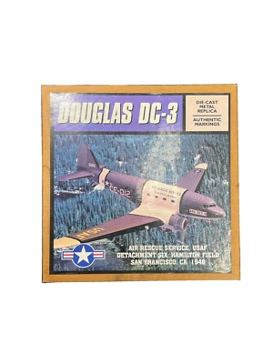 Ertl RARO RESCATE AÉREO DE LA FUERZA AÉREA DE EE. UU. Douglas DC-3 Die-Cast Metal Marcas Auténticas Foto 1 de 4