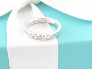 ANELLO TIFFANY & CO ARGENTO QUINTA AVE MISURA 5 - Foto 1 di 3