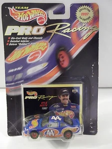 TEAM HOT WHEELS PRO RACING "KYLE PETTY" 1ST EDITION #44 1997   NIP - Picture 1 of 2