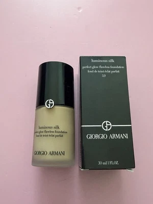 GIORGIO ARMANI ~ LUMINOUS SILK PERFECT GLOW FLAWLESS FOUNDATION Shade 5.9 NIB - Image 1 of 4