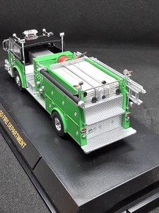 Code3 Out-of-Print Chicago Mack Pump Truck Saint Patrick Special Edition - Picture 1 of 8