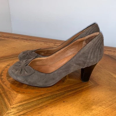 Замшевые туфли-лодочки Clarks Artisan Society серо-коричневые женские размер 8 Вт (широкие) - Изображение 1 из 4