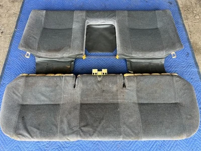 1989 - 1995 年沃尔沃 740 940 轿车后布长凳座椅灰色 3525078 原始设备制造商 #3645EM — 第 1/4 张图片