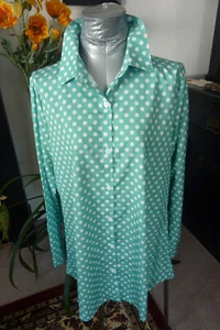 Damenbluse 3XL = Gr. 44 Langarm leicht/Polyester grün Polkadots A-Linie - Bild 1 von 6