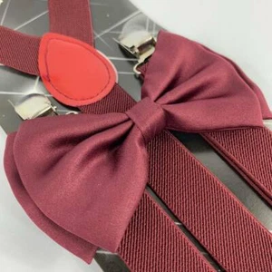 Accesorio formal Borgoña Oscura Corbata de Arco Preatado y Juego de Suspendedor Ajustable - Imagen 1 de 5