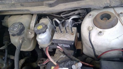 Conjunto de piezas de freno antibloqueo sin híbrido XE compatible con 08-09 Saturn Aura Foto 1 de 4