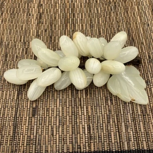 VTG MCM Creamy White Banded Onyx Stone Grape Cluster w/Carved Onyx Leaf 7”L - Picture 1 of 12