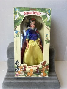 Vintage BIKIN DISNEY SNOW WHITE AND THE SEVEN DWARFS Snow White DOLL 11.5" Read - Picture 1 of 7