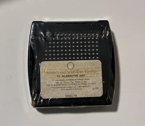 BeautiControl Perfecting Wet/Dry Finish Foundation Alabaster Powder .53 Compact - Picture 1 of 2