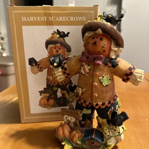Country collection by Lincolnshire harvest scarecrows - Picture 1 of 4